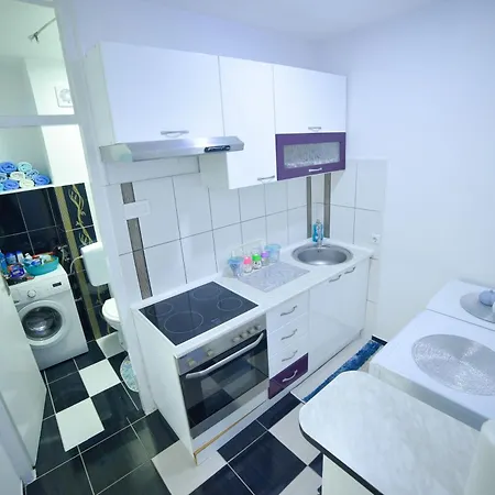 Studio Apartman Kan *